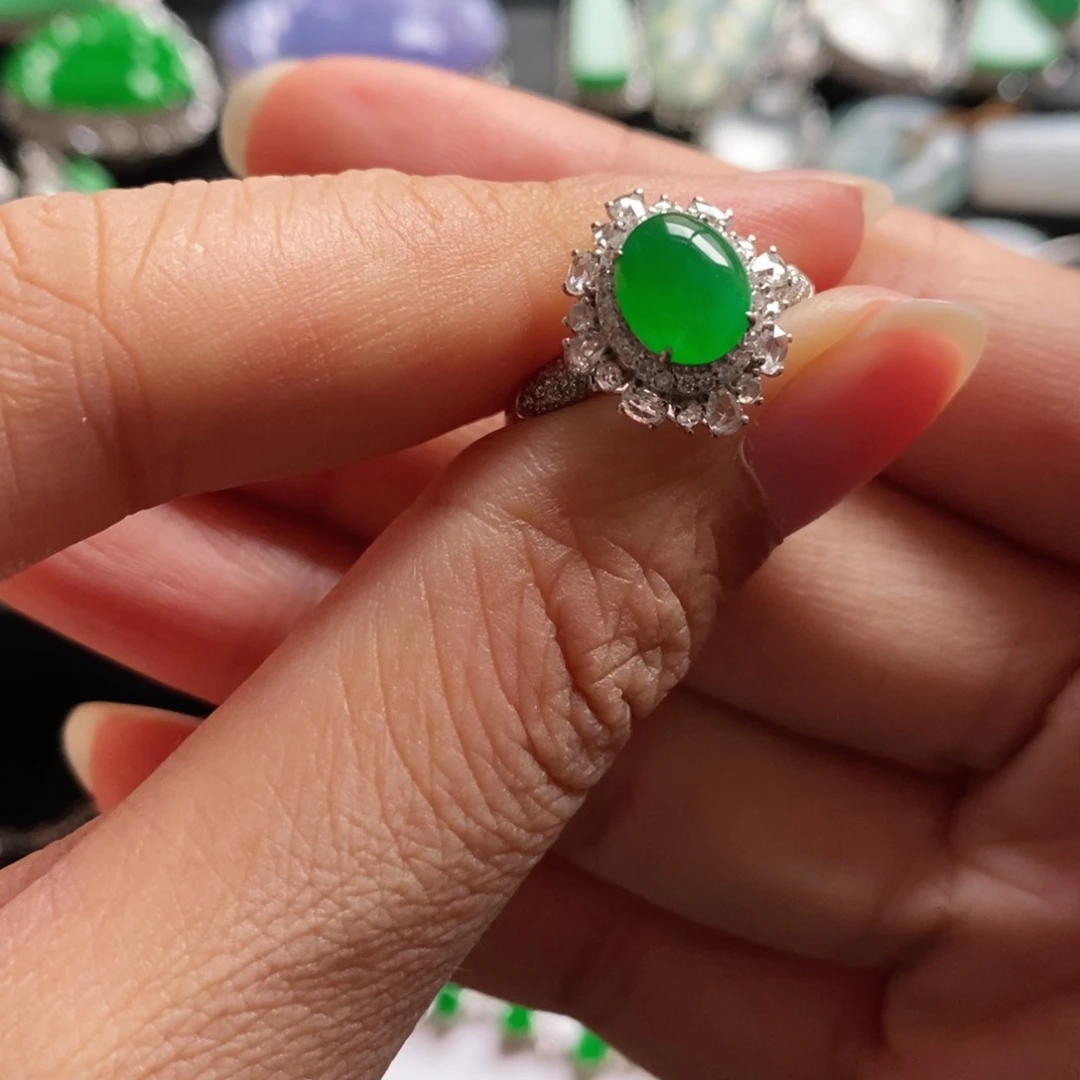 翡翠18K金镶嵌戒指翡翠