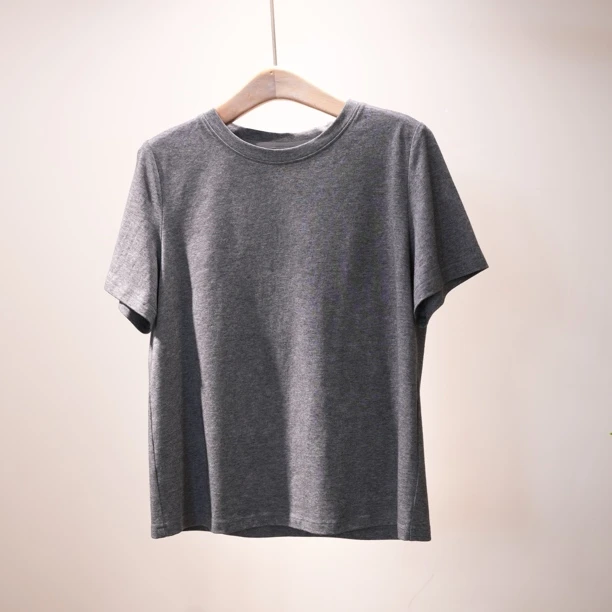 一席之地【2025】新款短袖宽松时尚上衣简约气质百搭纯色T恤Z551014