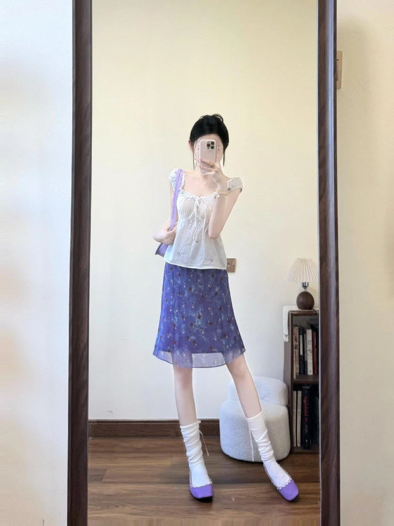 法式甜美浅黄色上衣套装夏季新款超好看A字显瘦碎花半身裙两件套