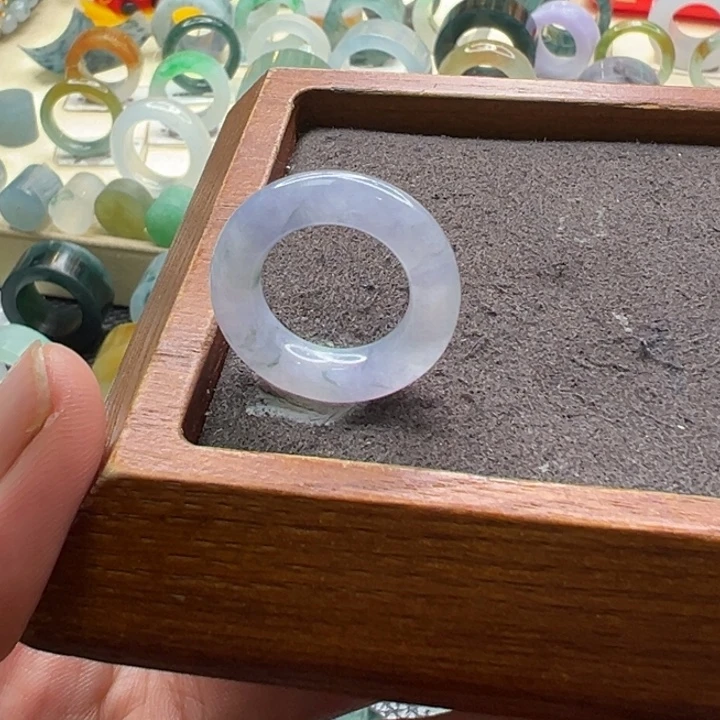 翡翠未镶嵌戒指翡翠