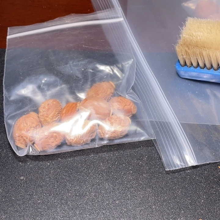 牧***人吊坠橄榄核不退不换