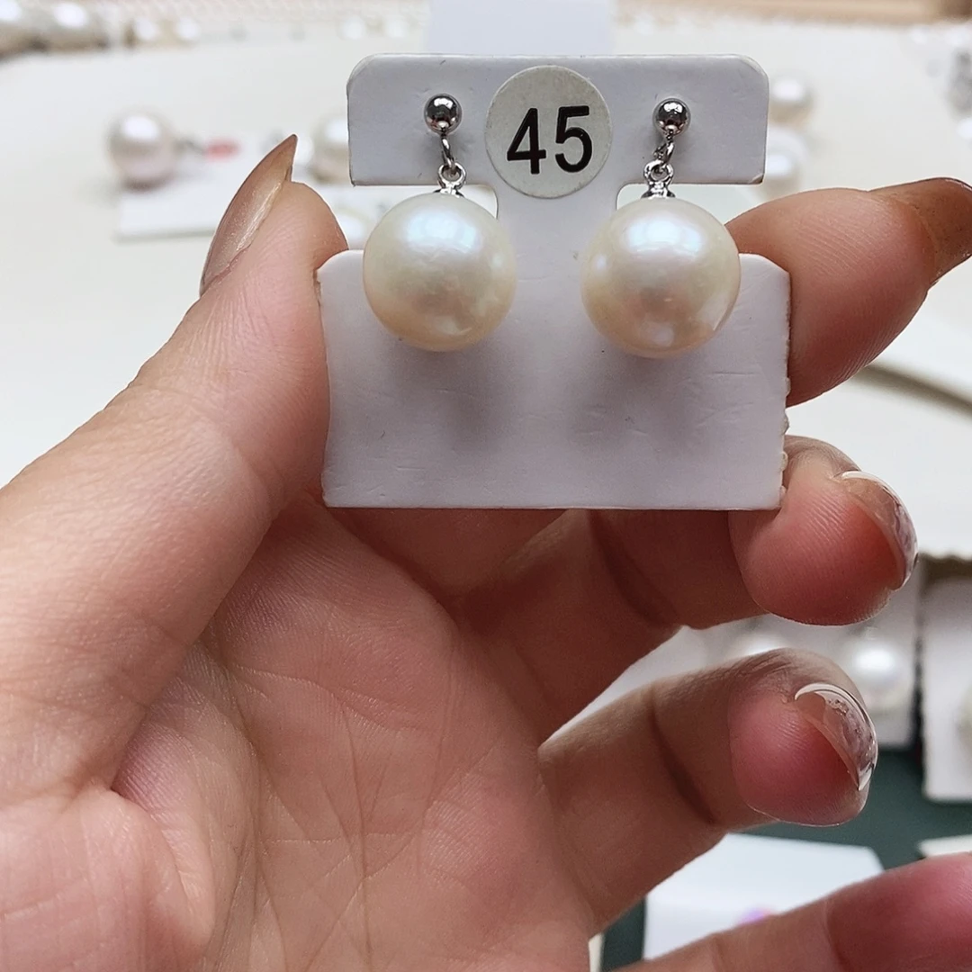 颈饰银S925镶嵌淡水珍珠