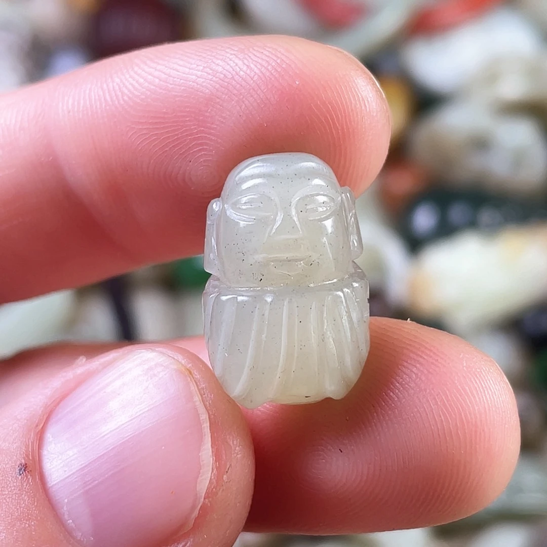 和田玉（糖玉）颈饰未镶嵌