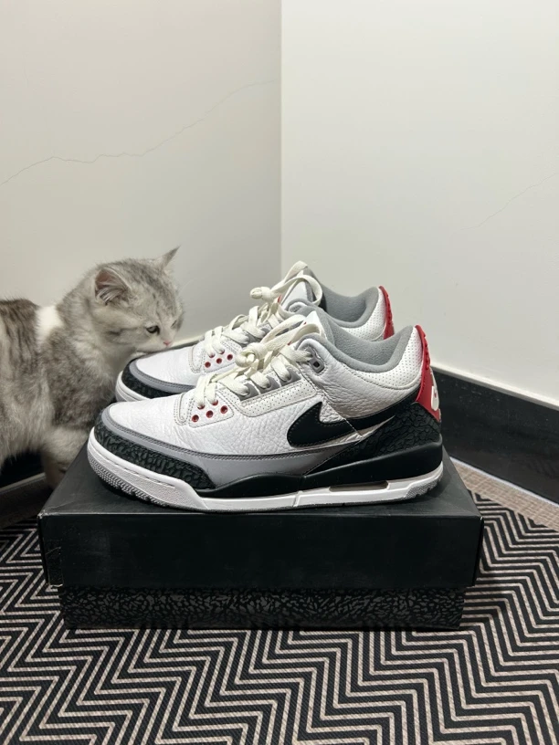 95新 maje 43码 aj3 白手稿 有原盒 鞋底磨损小