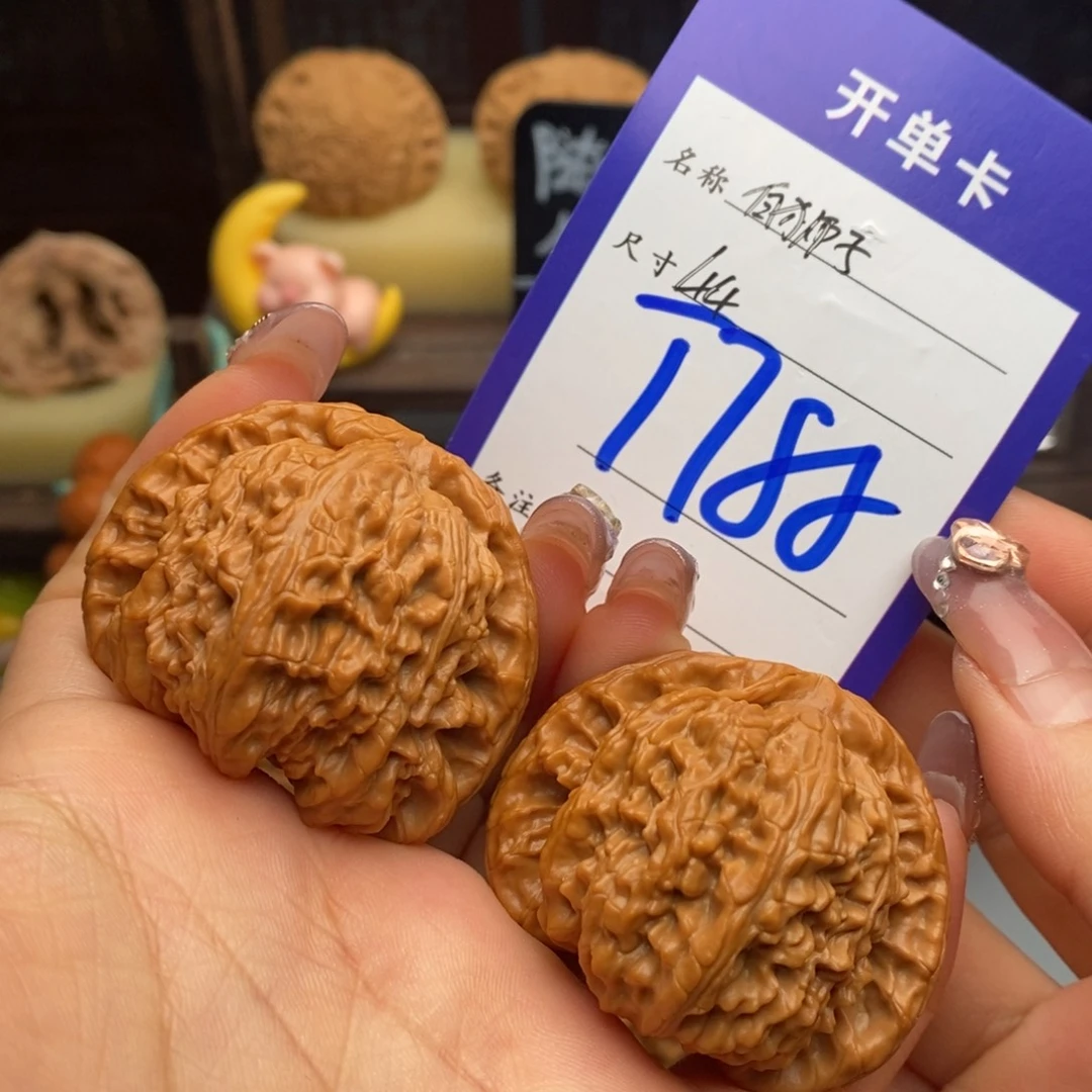 吊坠文玩核桃白狮子