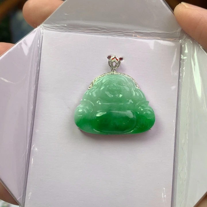 翡翠18K金镶嵌颈饰翡翠吊坠