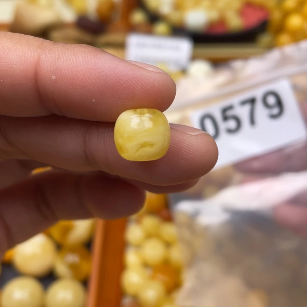 琥珀珠宝奇石未镶嵌11x10 针尖小坑