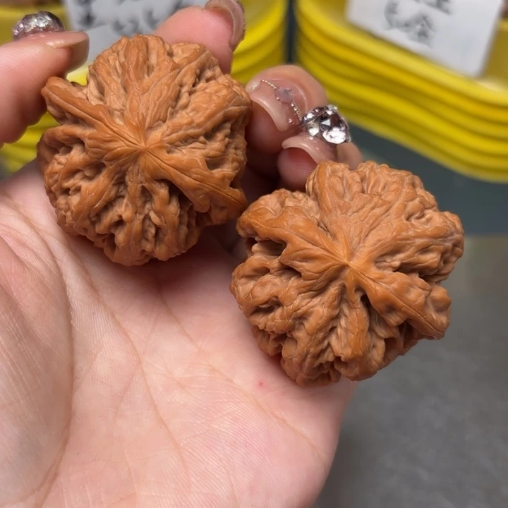文玩核桃吊坠41-33856-02