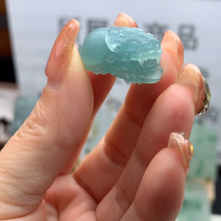 定制翡翠未镶嵌天然翡翠