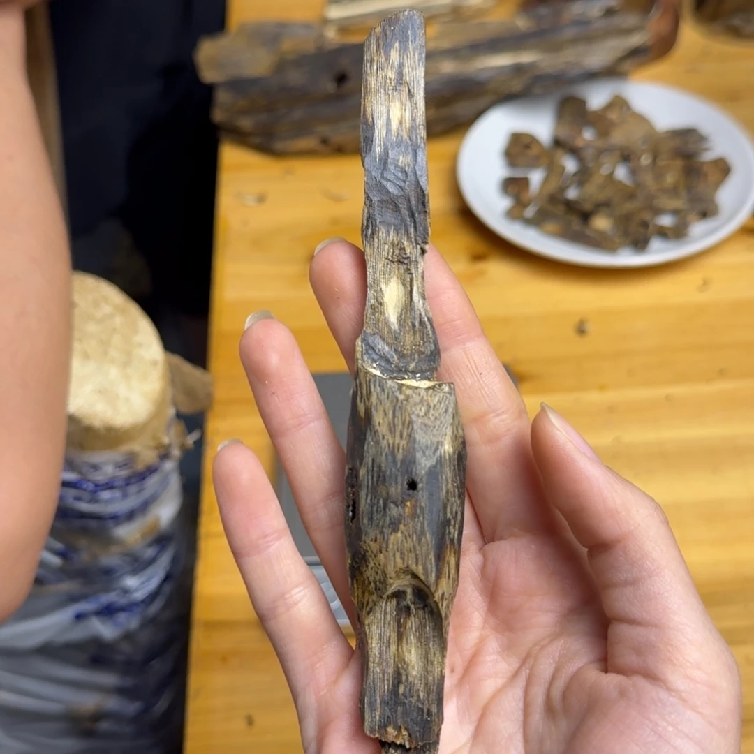 沉香沉香碎屑张勺子品种块料16克