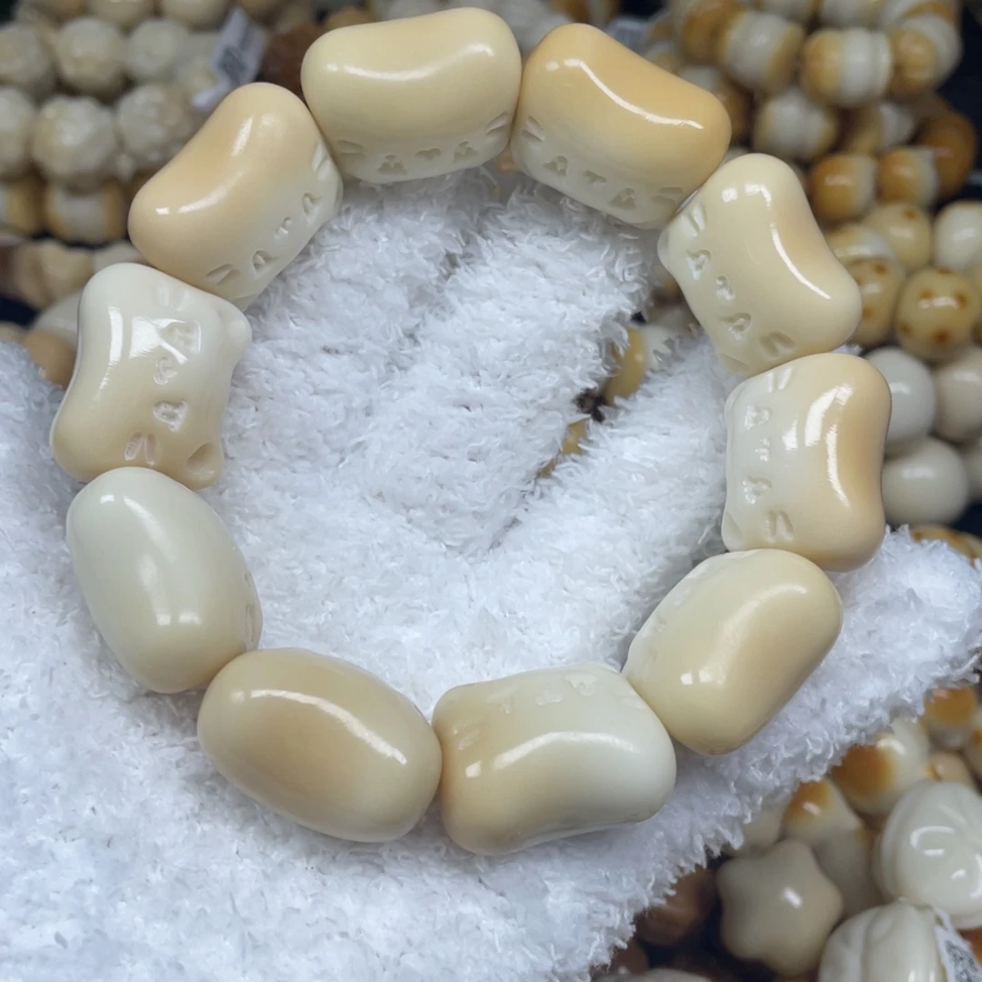 菩提根/象牙果手串12.8.21呆猫