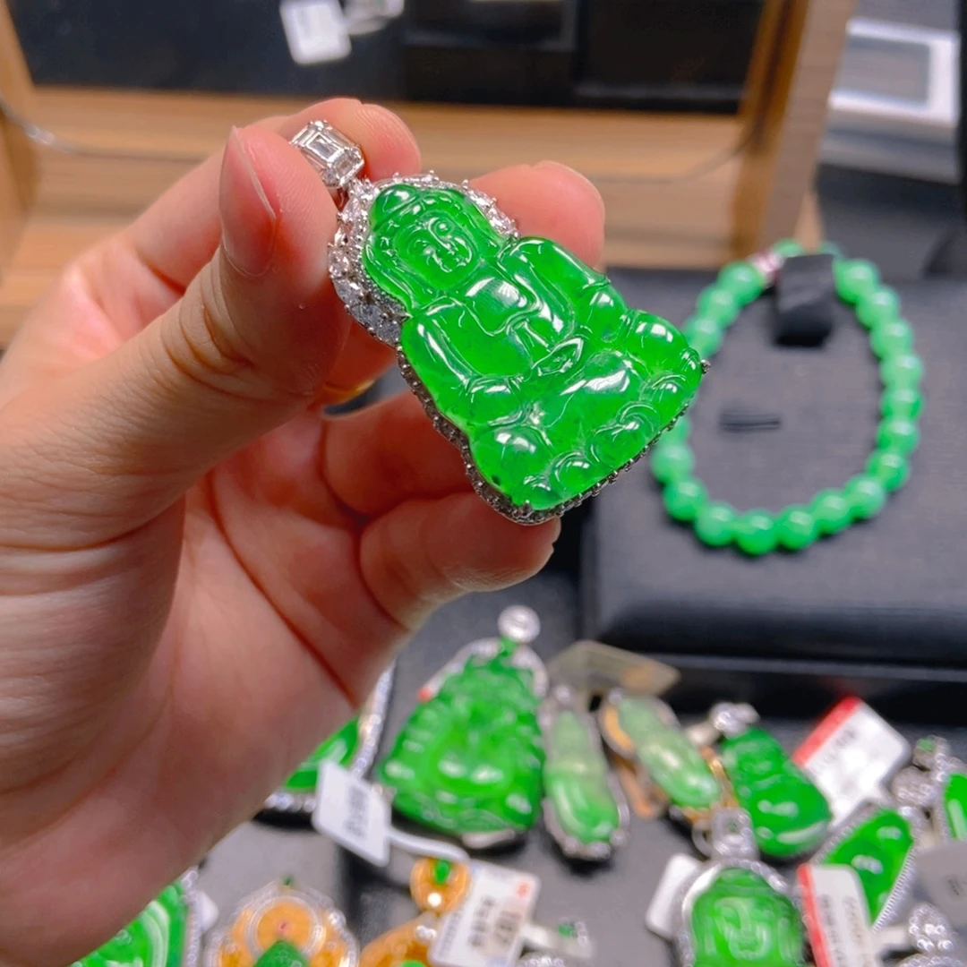 翡翠未镶嵌吊坠(不含链)