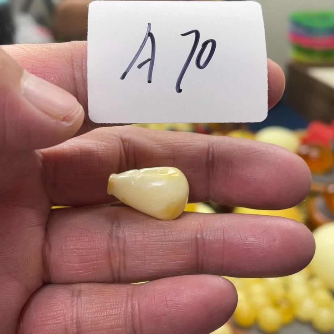 手链琥珀未镶嵌多样性发,发其中一件