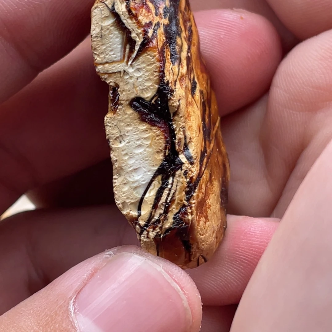 定制琥珀未镶嵌我***?蜜蜡