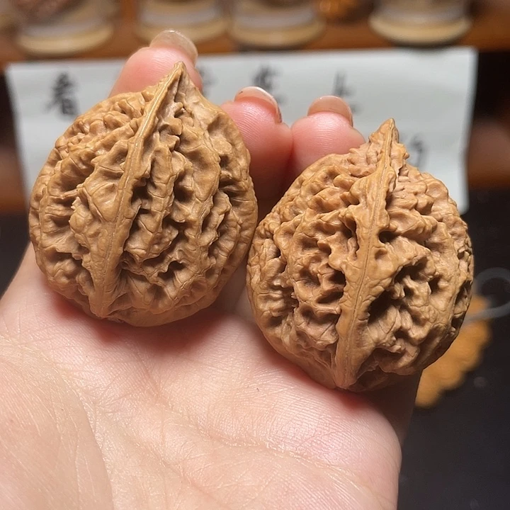 文玩核桃把件火焰纹
