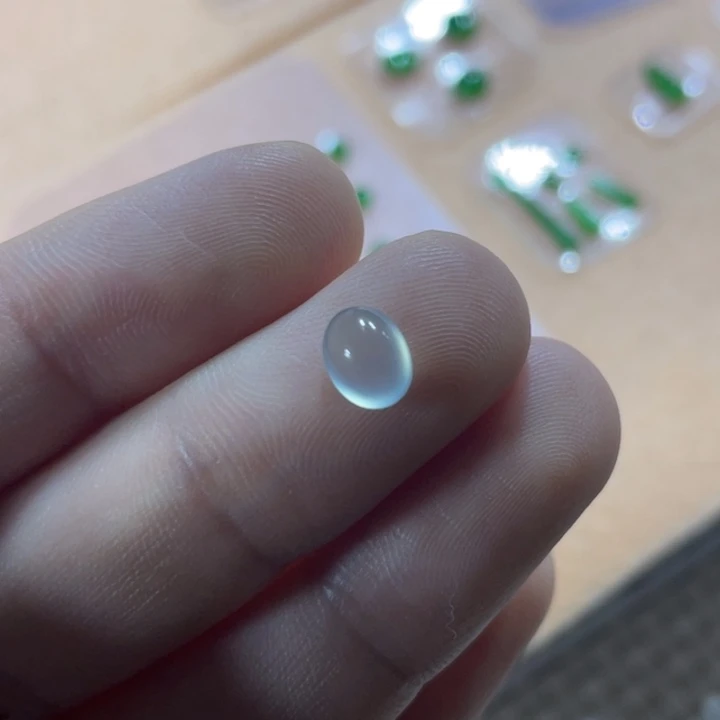 定制翡翠未镶嵌蛋面