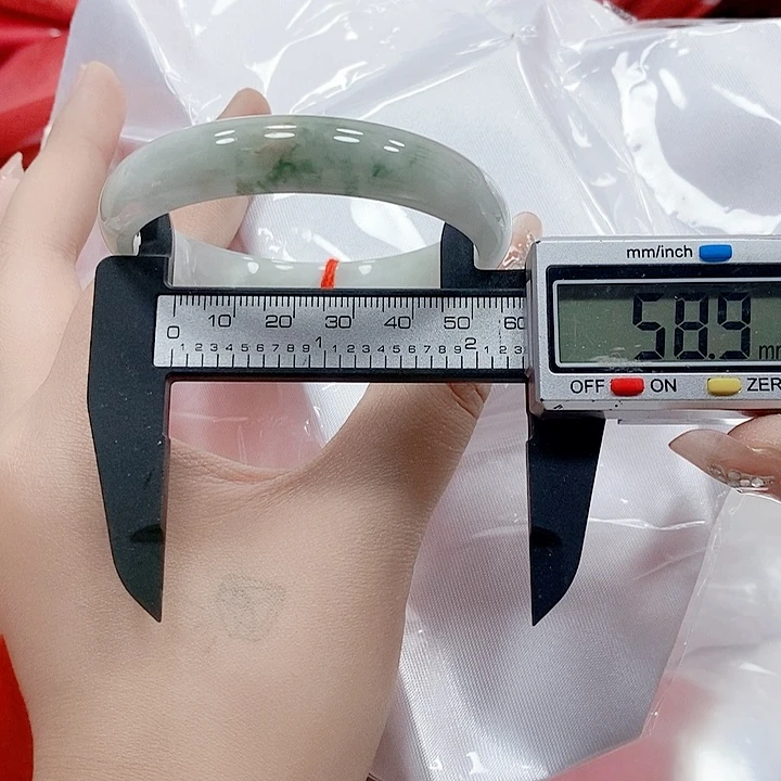 翡翠手镯未镶嵌310            