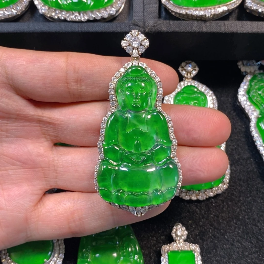 颈饰银S925镶嵌翡翠观音吊坠