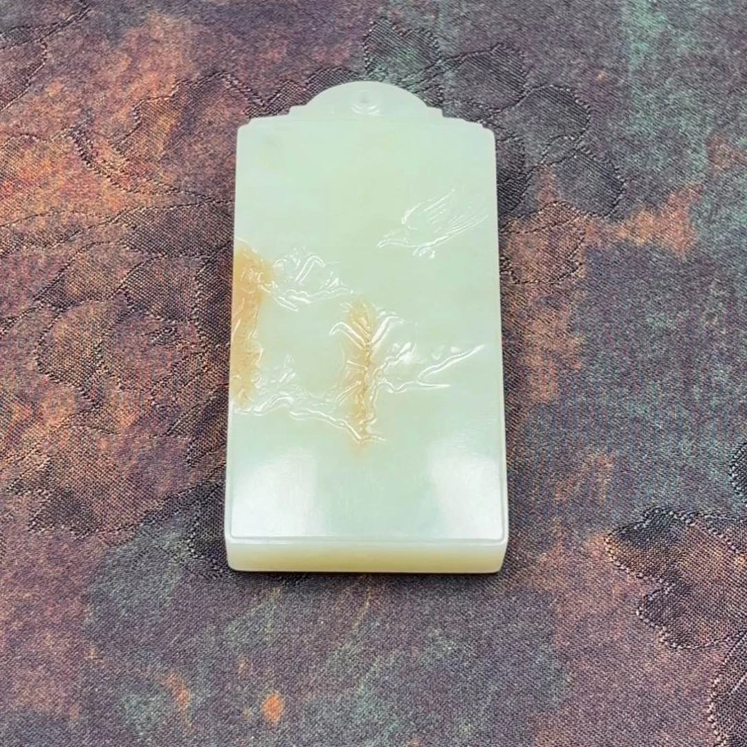 蔡***天和田玉未镶嵌颈饰