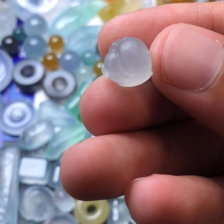 定制翡翠未镶嵌挂件