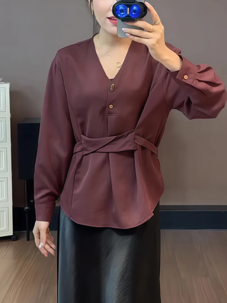 轻奢简约高级感百搭通勤上衣秋季新款时尚设计感小众减龄收腰穿搭