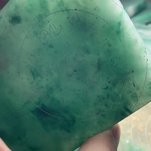 定制石英质玉用**人非洲翠手镯定制