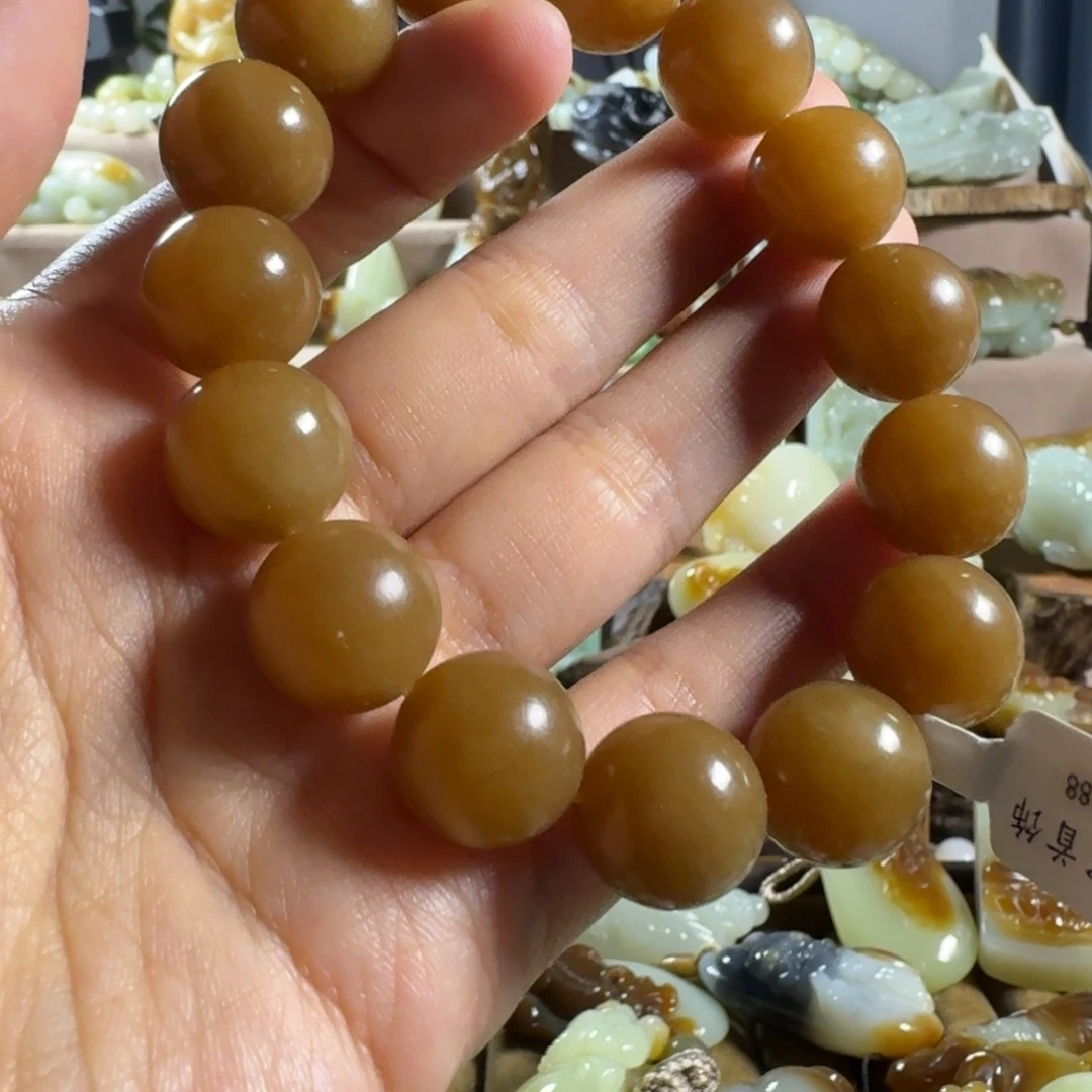 和田玉（糖玉）未镶嵌颈饰