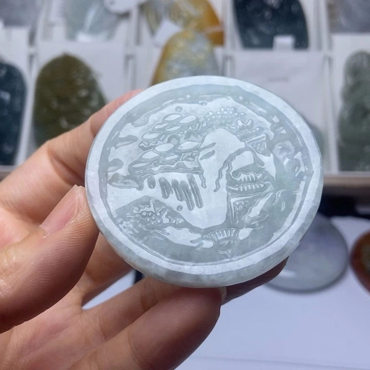 翡翠未镶嵌颈饰翡翠