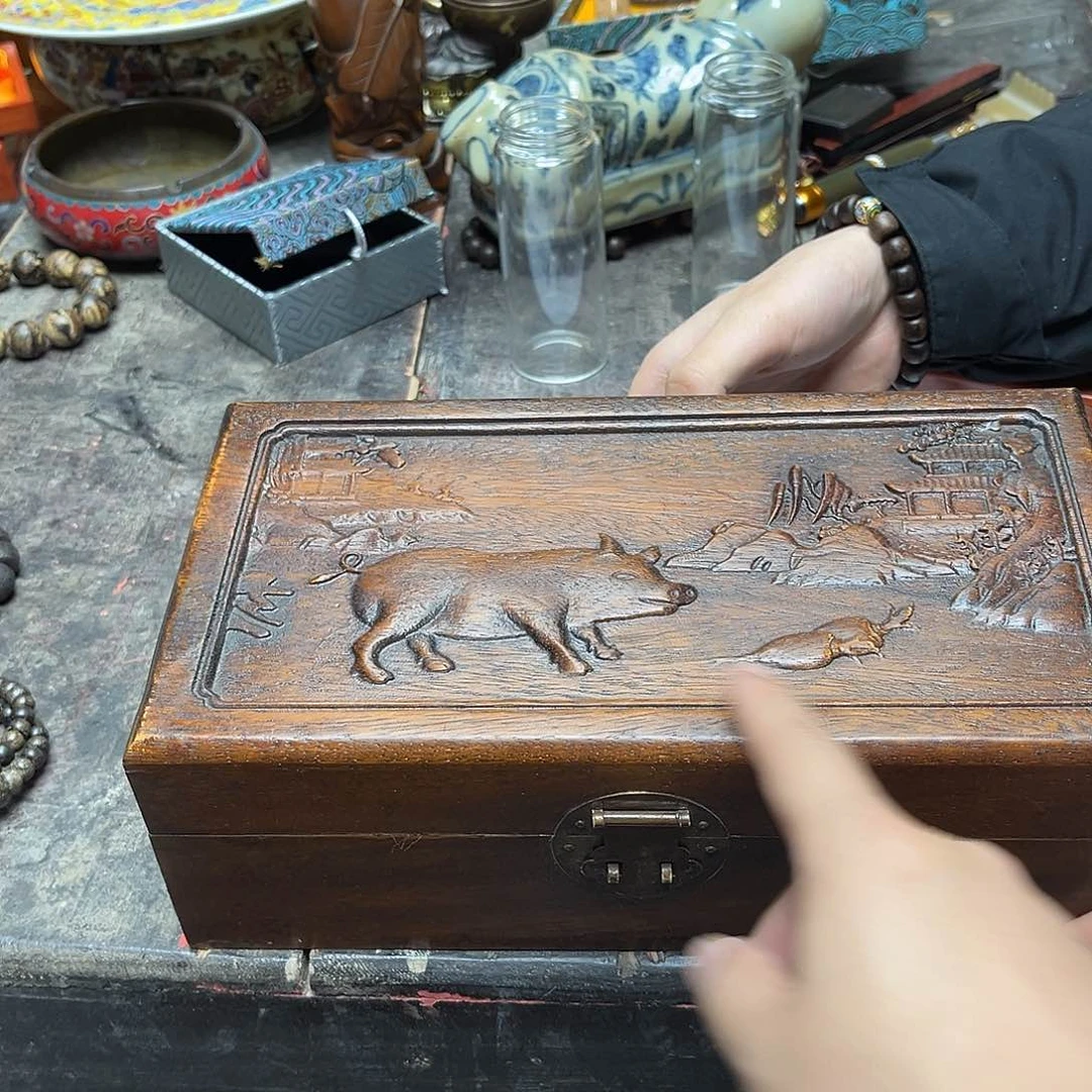 大叶紫檀（黑酸枝木类）