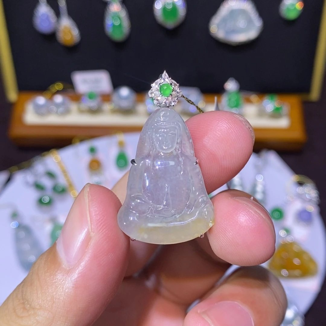 【闪购商品】颈饰18K金镶嵌翡翠