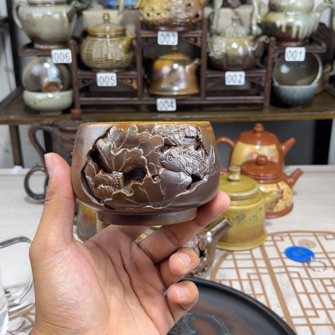 一***年白泥柴烧镂空荷花杯