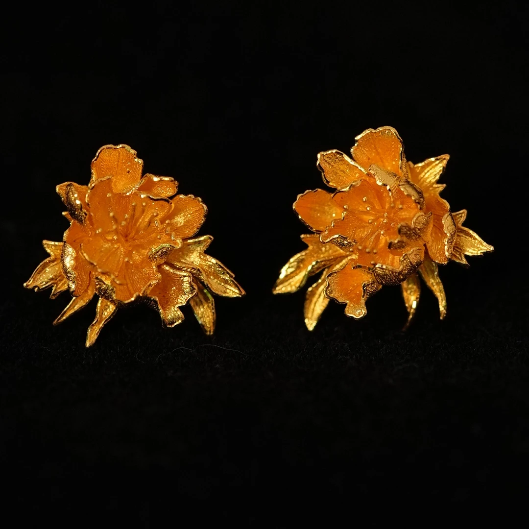 鳳喆古法錾刻工艺设计师款牡丹婚嫁五金国风耳钉足金999（一对）