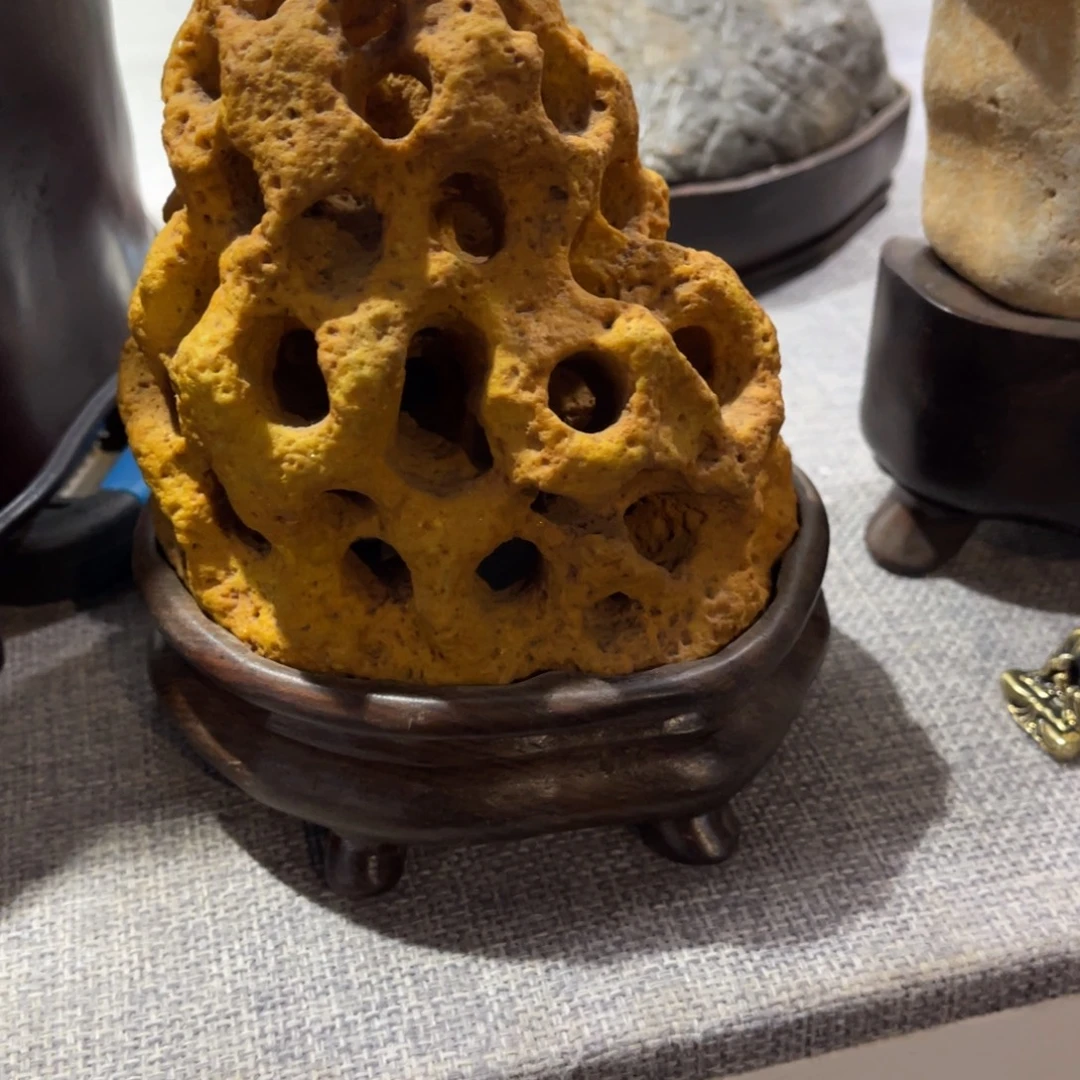 一***哥石材灵璧亲密接触了很多朋友