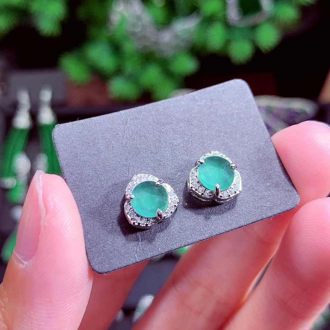 颈饰未镶嵌翡翠天然