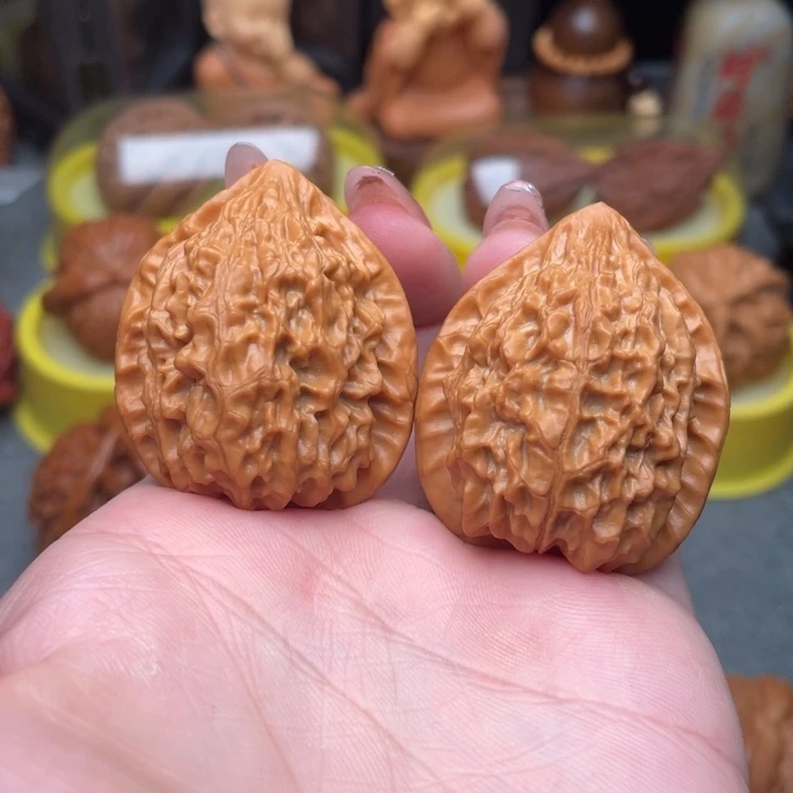 文玩核桃把件金牛35微修