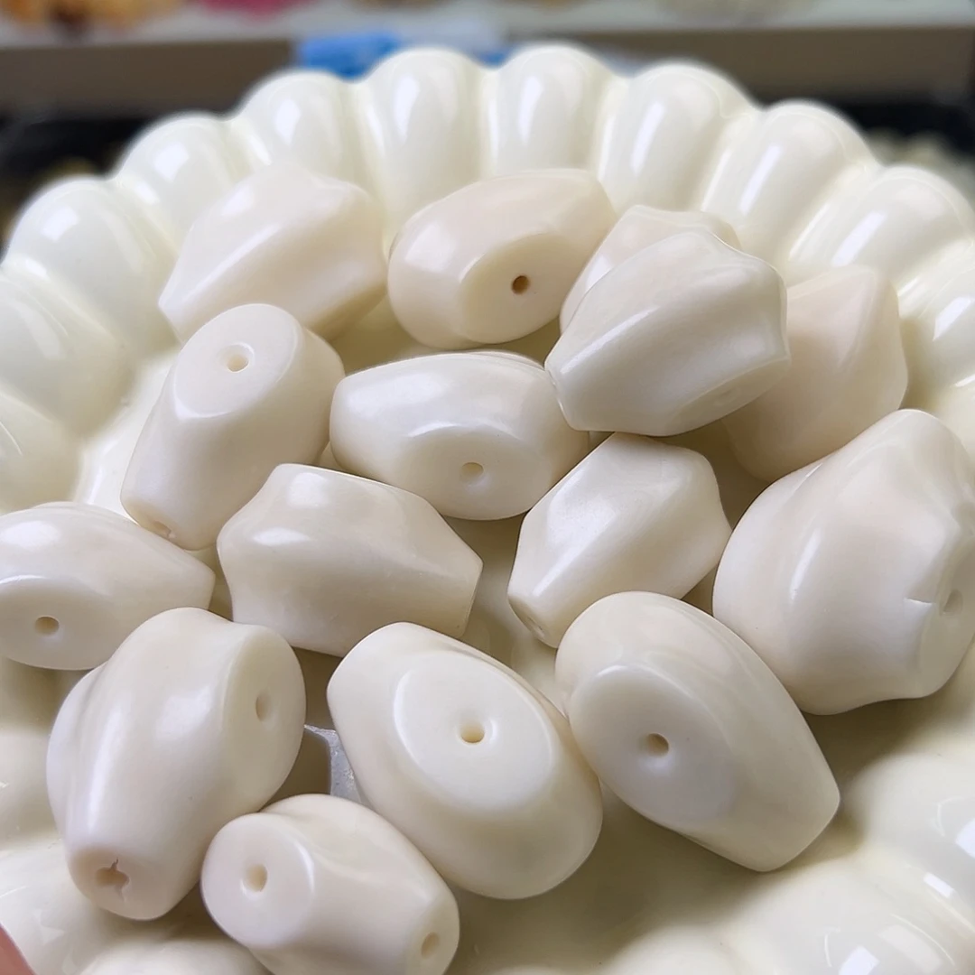 菩提根/象牙果手串瑕疵鲨鱼鳍三通3颗