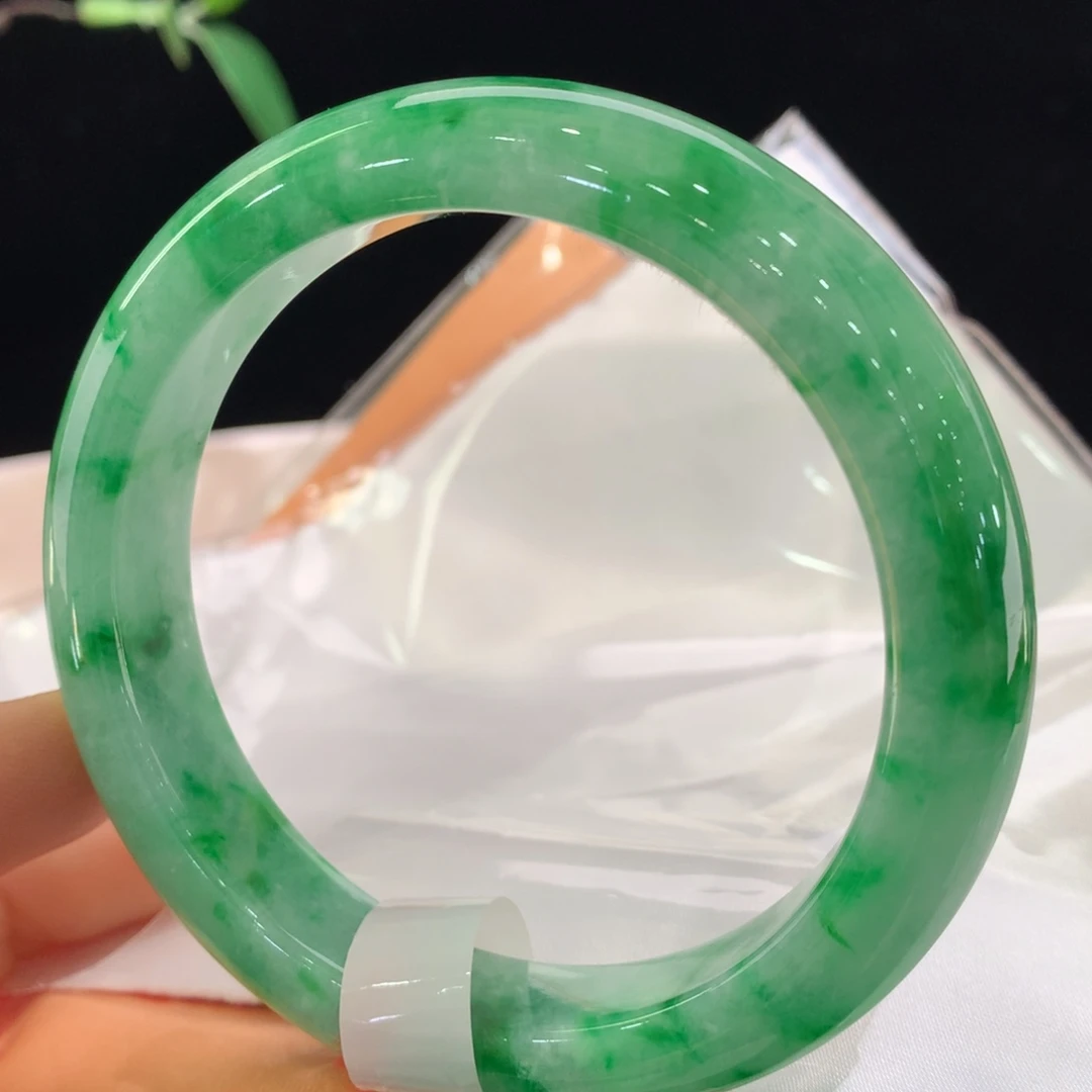 翡翠未镶嵌手镯0554