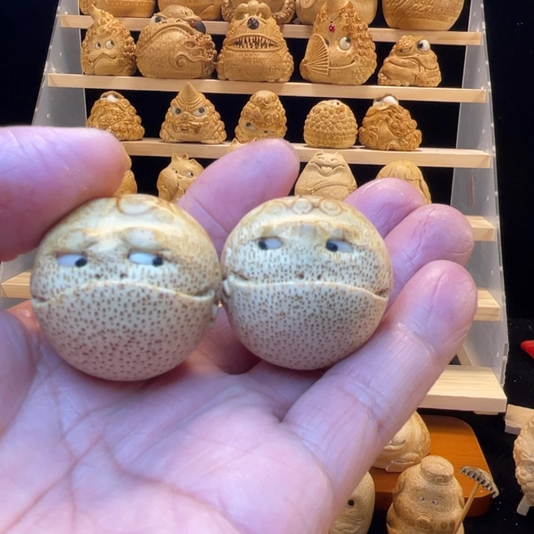 竹竹根雕金蟾手球