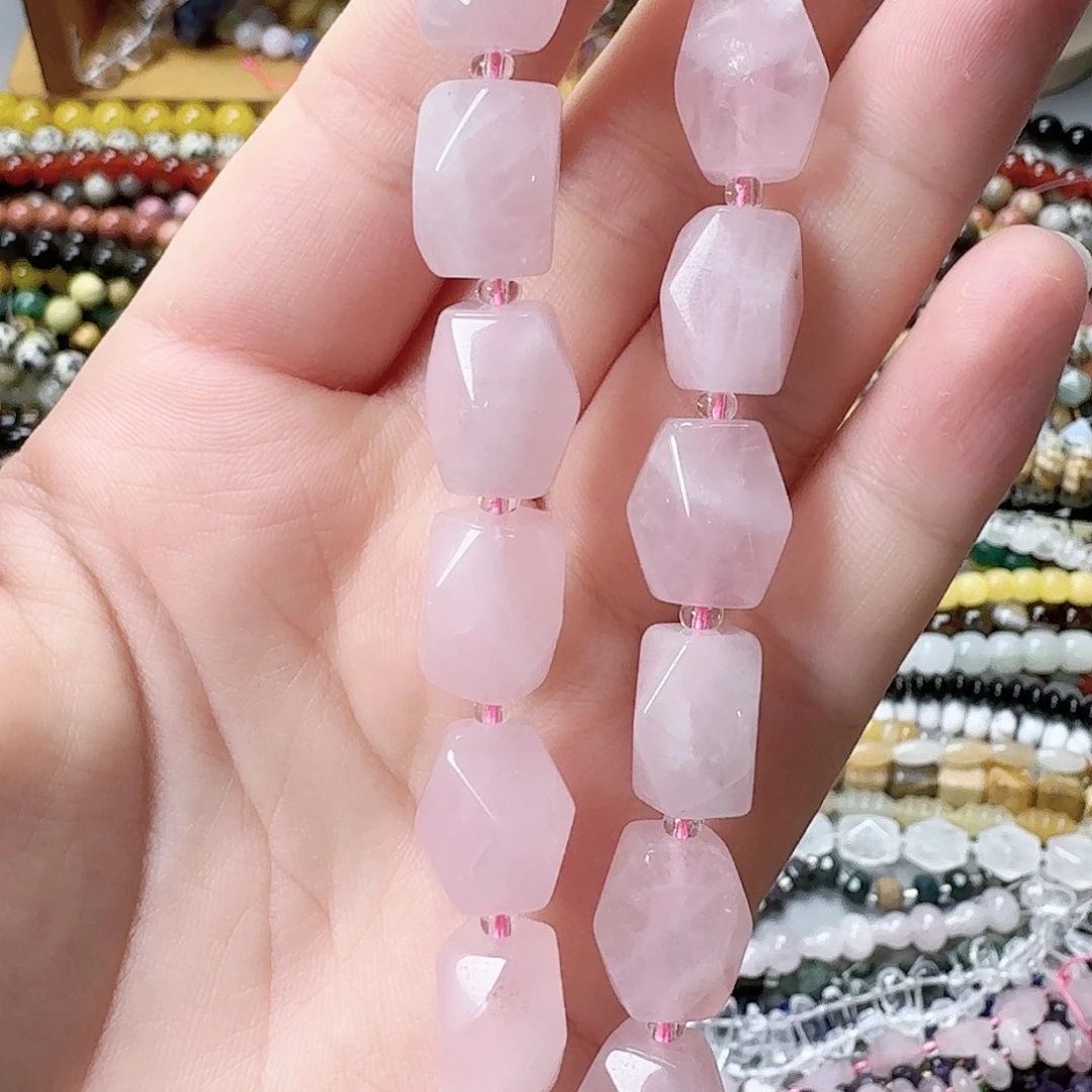 未镶嵌玛瑙/玉髓珠宝半成品粉水晶随形10*14，20颗