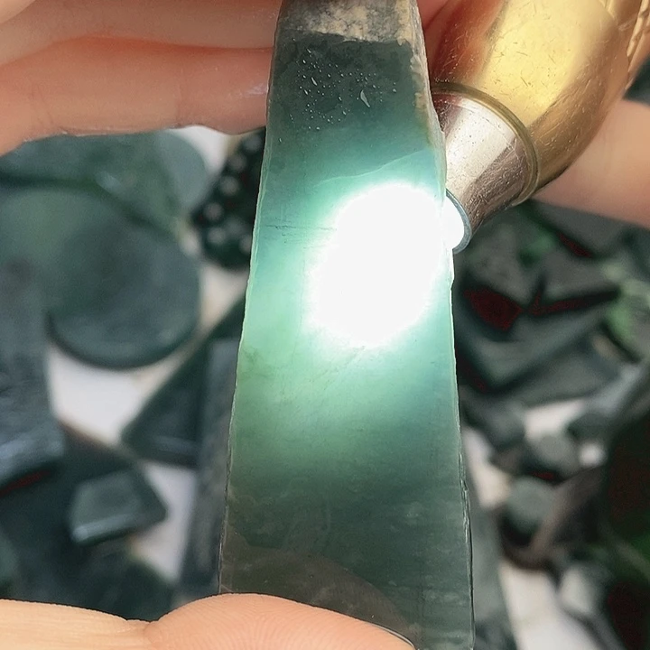 翡翠裸石纯天然翡翠