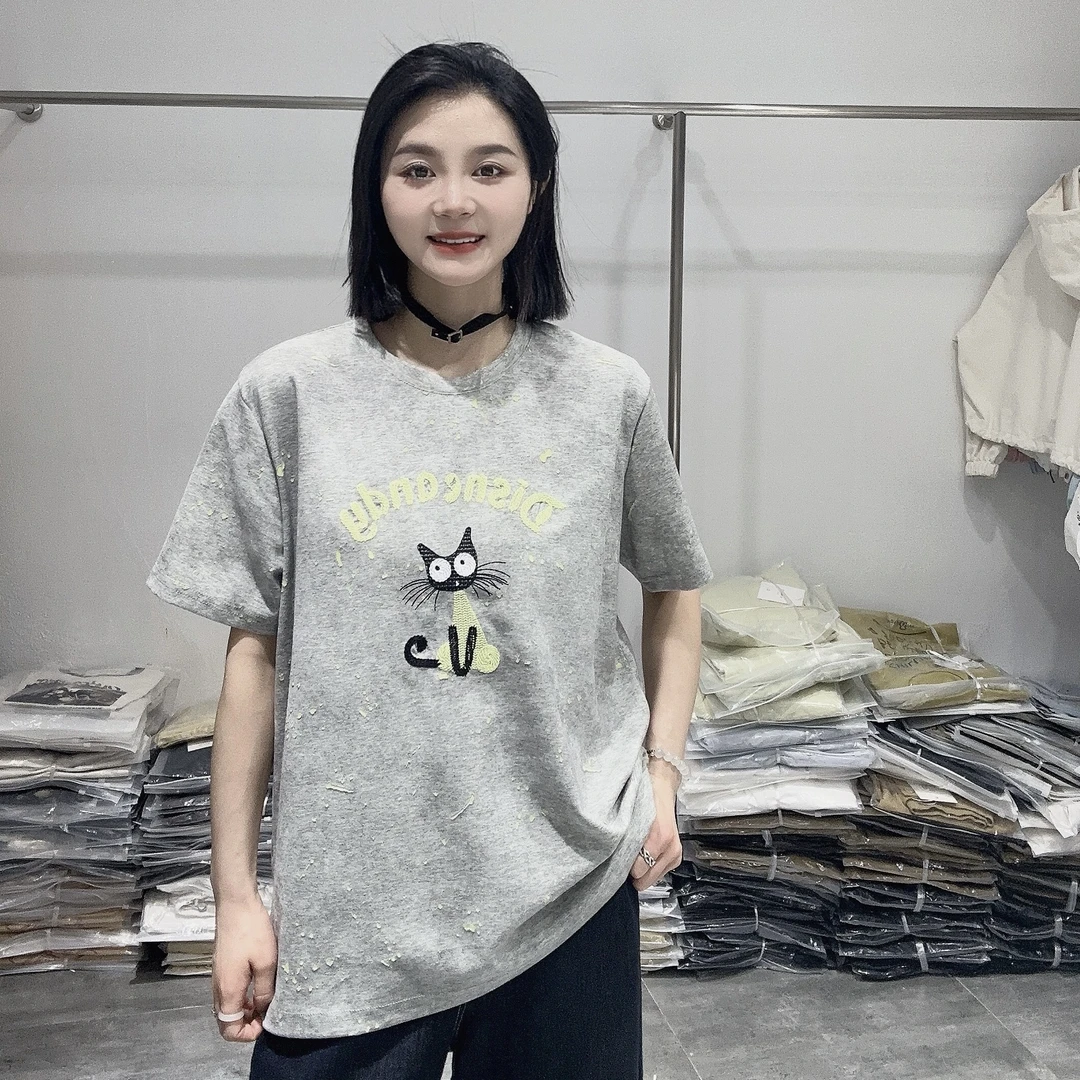 LMM 2651 2025夏季新款时尚卡通猫咪故意磨破字母刺绣短袖T恤女