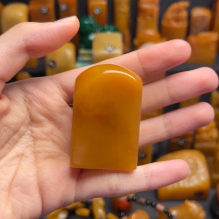 田黄石题材：工艺品