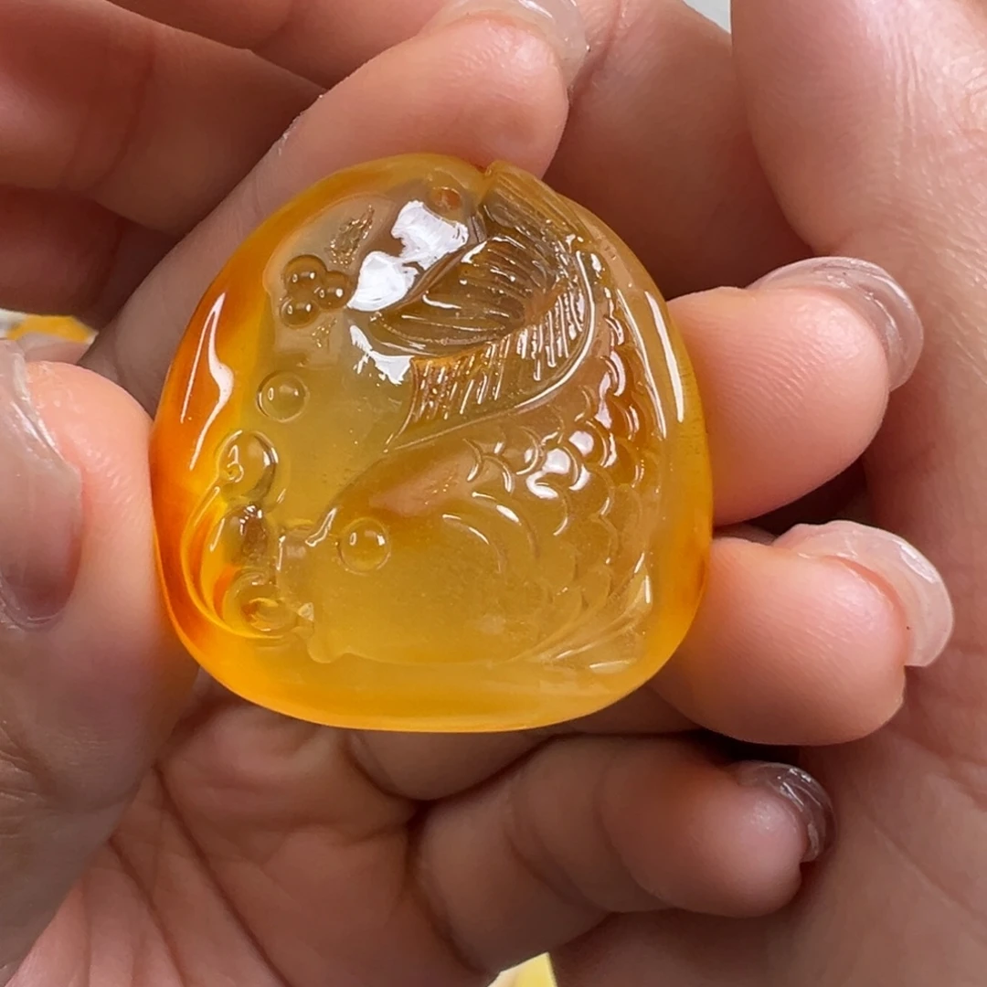 裸石蜜蜡未镶嵌琥珀