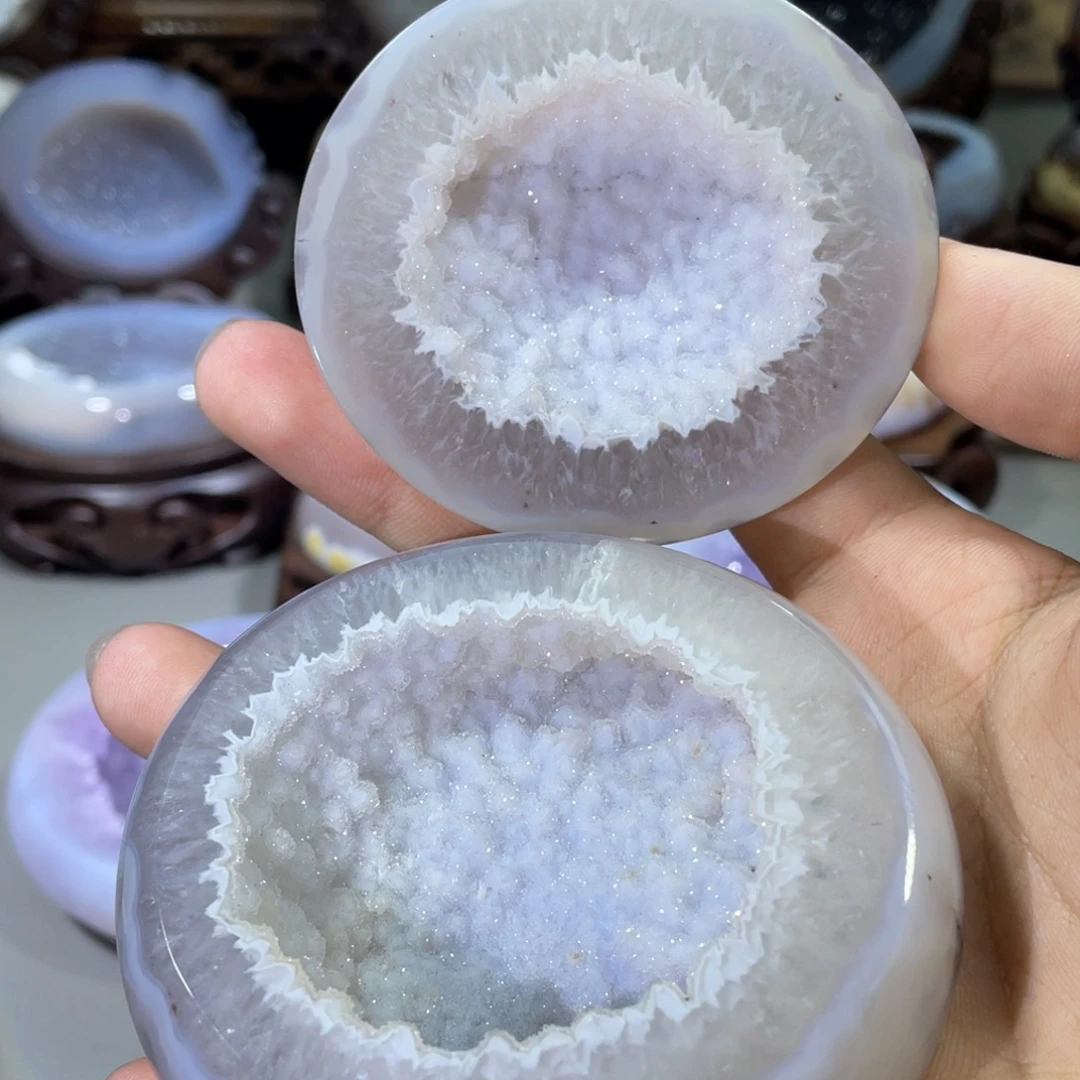 水晶未镶嵌大型摆件（非配饰）聚宝盆