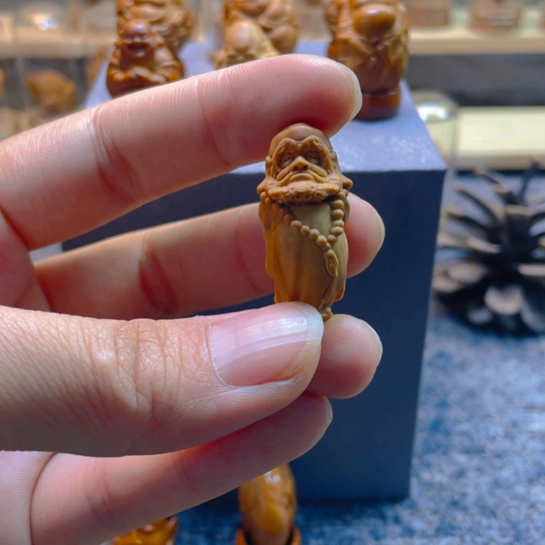 【闪购商品】橄榄核吊坠小**?橄榄核