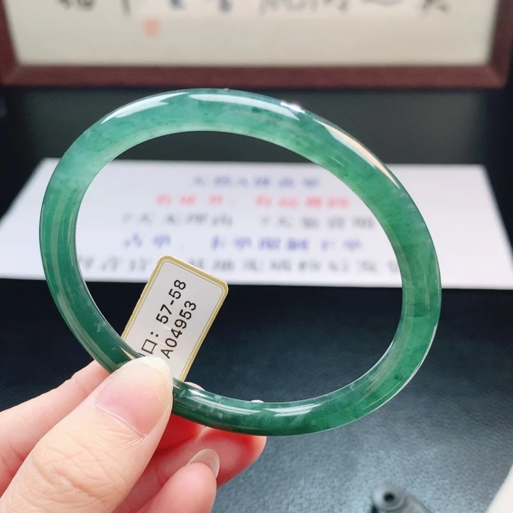 翡翠未镶嵌手镯翡翠手镯90