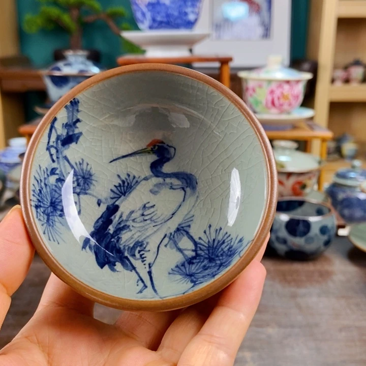 瓷片手工制作工艺精湛等特点为