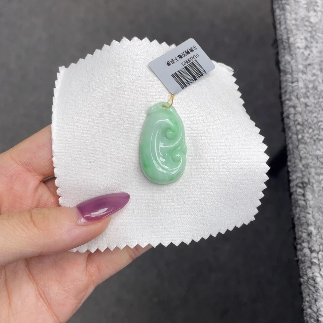 颈饰未镶嵌翡翠如意