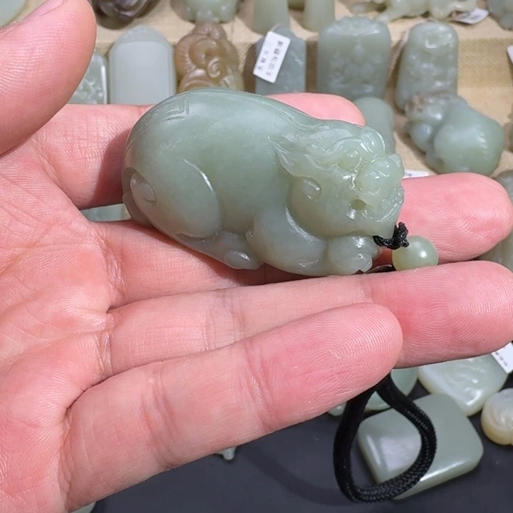 和田玉吊坠(不含链)未镶嵌