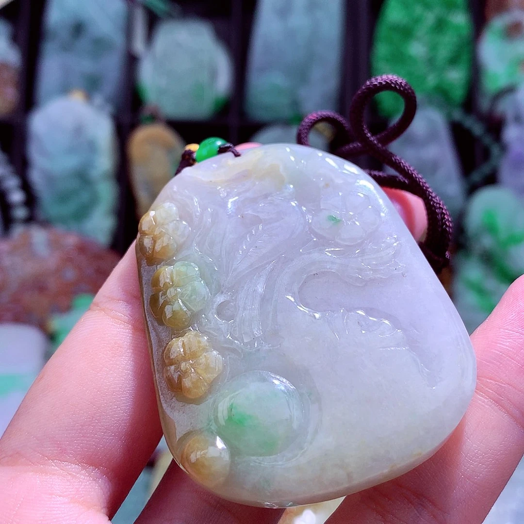 颈饰未镶嵌翡翠天然